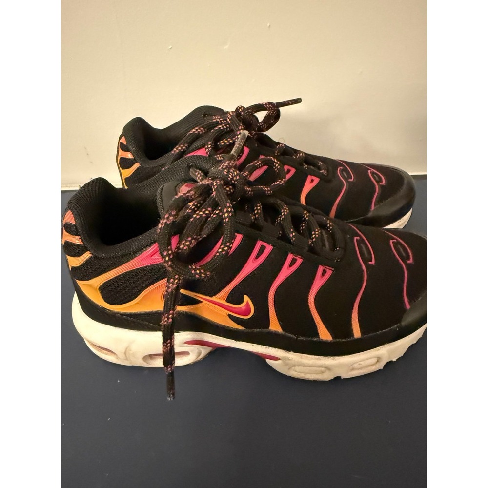 Girls Nike Air sneakers